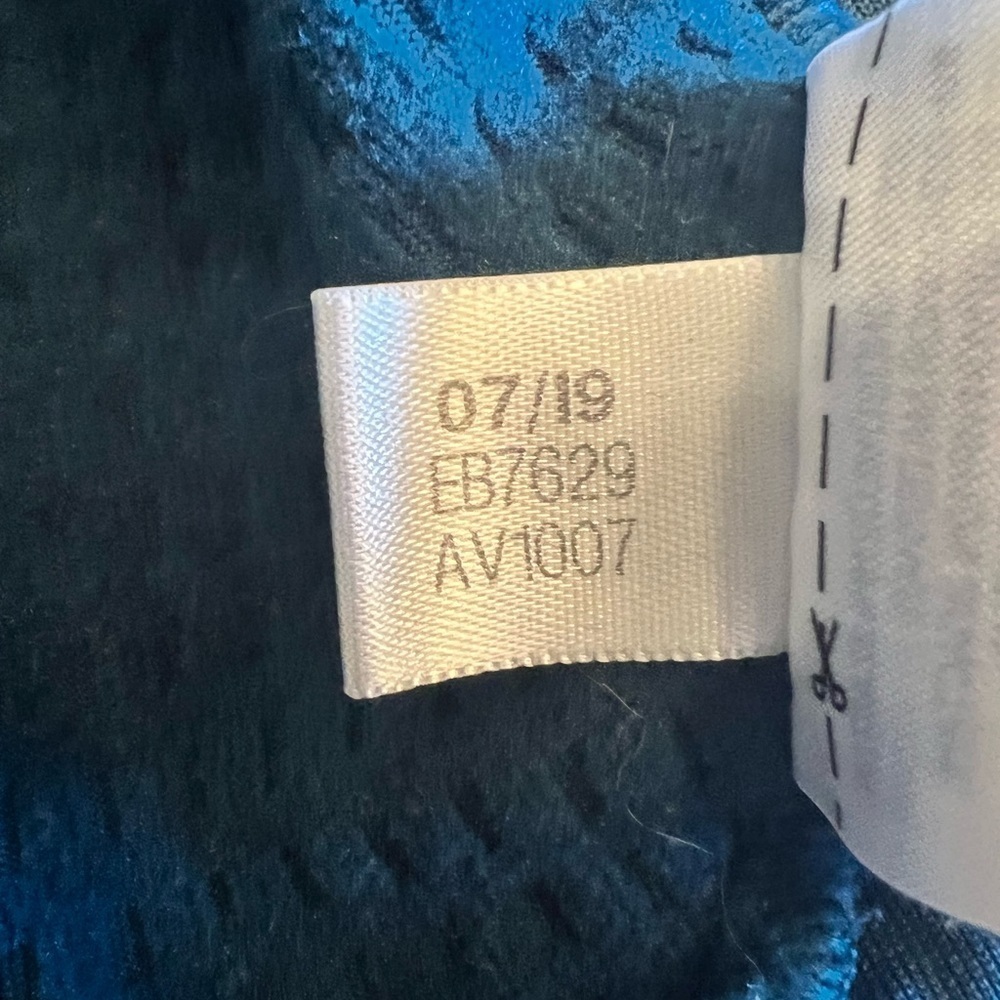 ADIDAS- Men’s Full front zip up hoodie - Picture 7 of 10